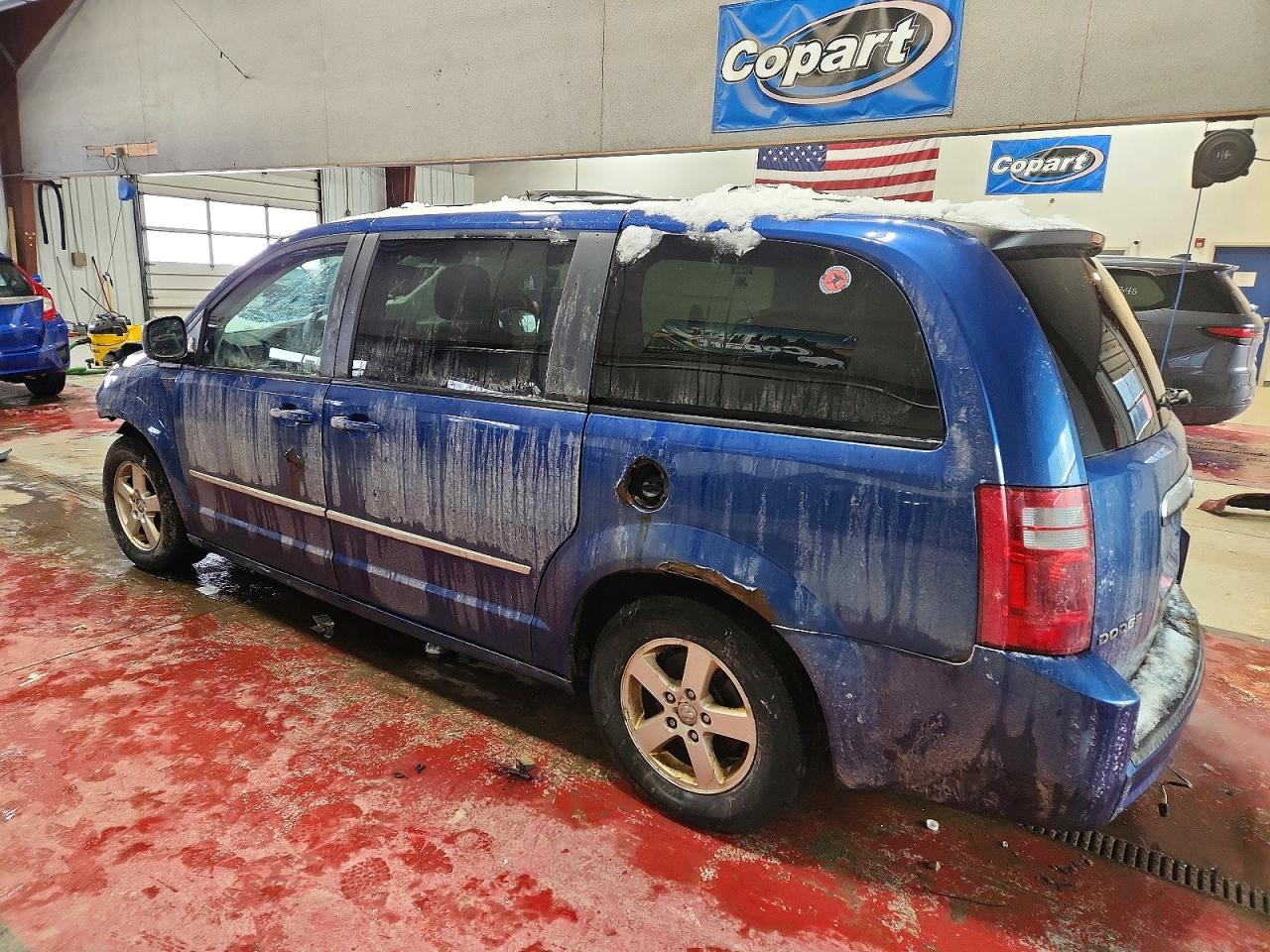 2010 DODGE GRAND CARAVAN SXT photo 2