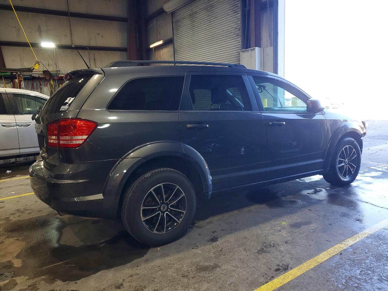 2018 DODGE JOURNEY SE photo 3