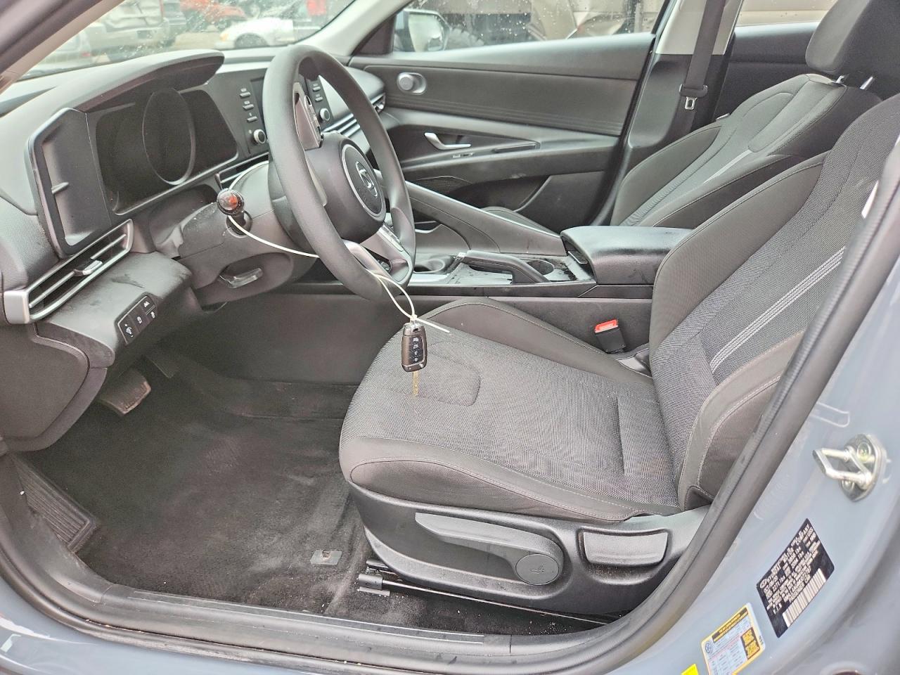 2021 HYUNDAI ELANTRA SE photo 13
