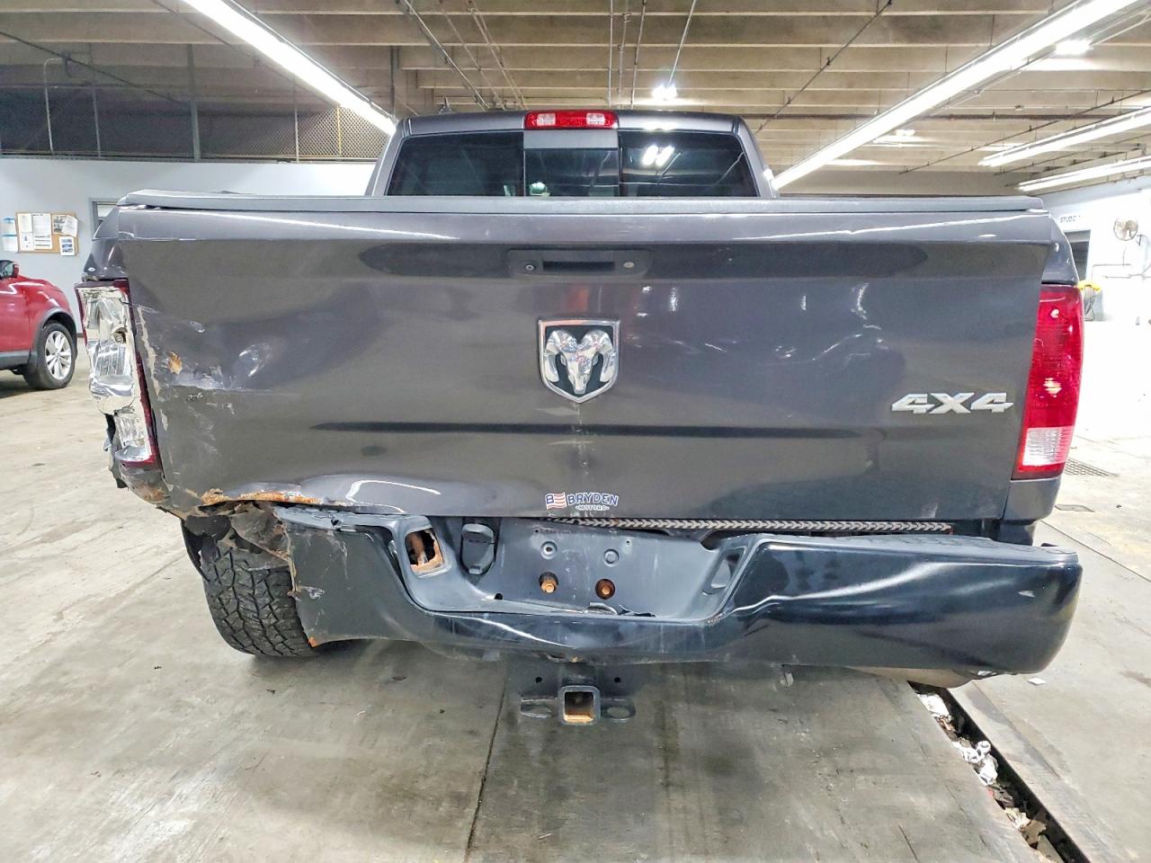 2015 RAM 1500 SLT photo 11