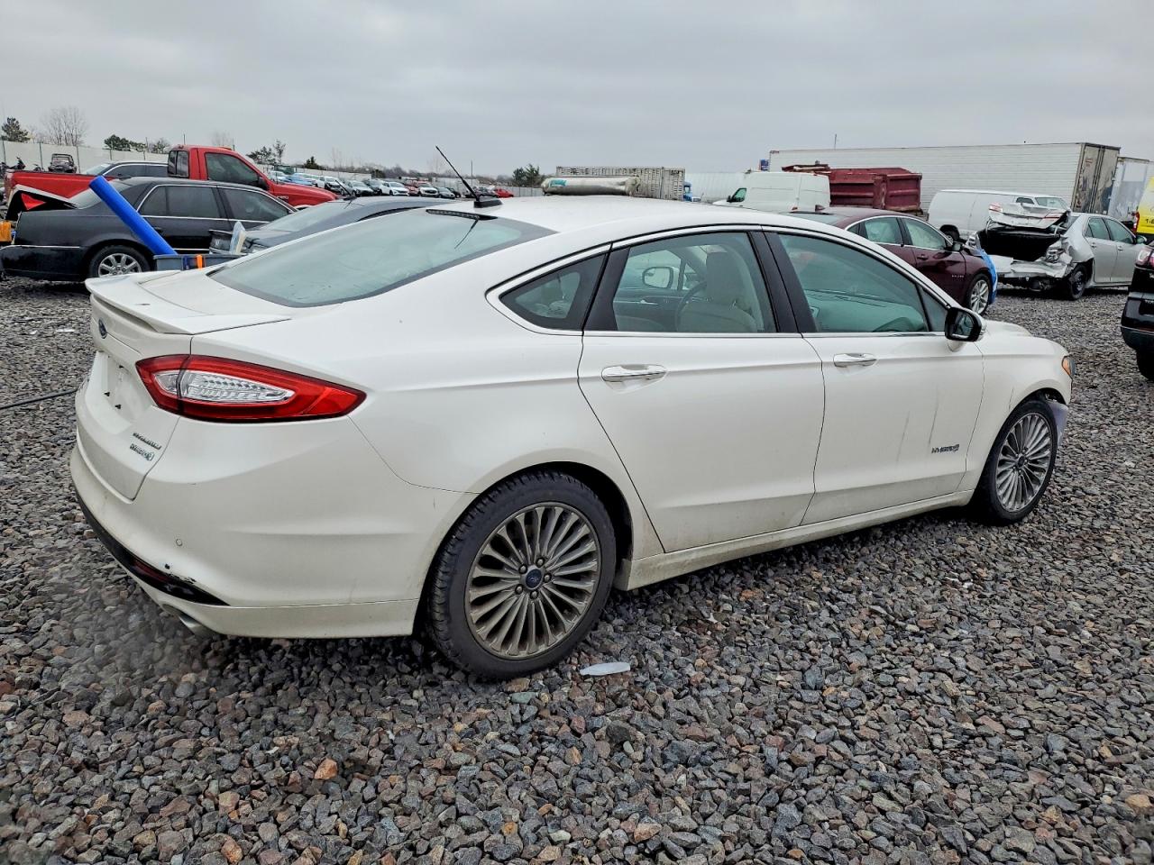 2014 FORD FUSION TITANIUM HEV photo 3
