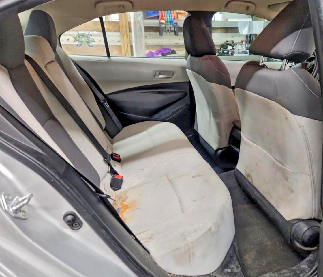 2021 TOYOTA COROLLA LE photo 19