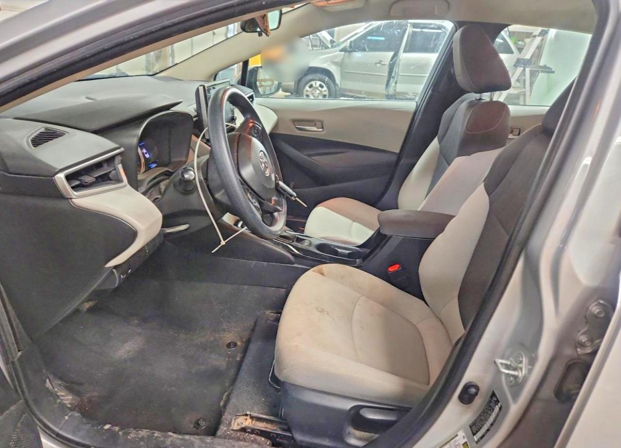 2021 TOYOTA COROLLA LE photo 13
