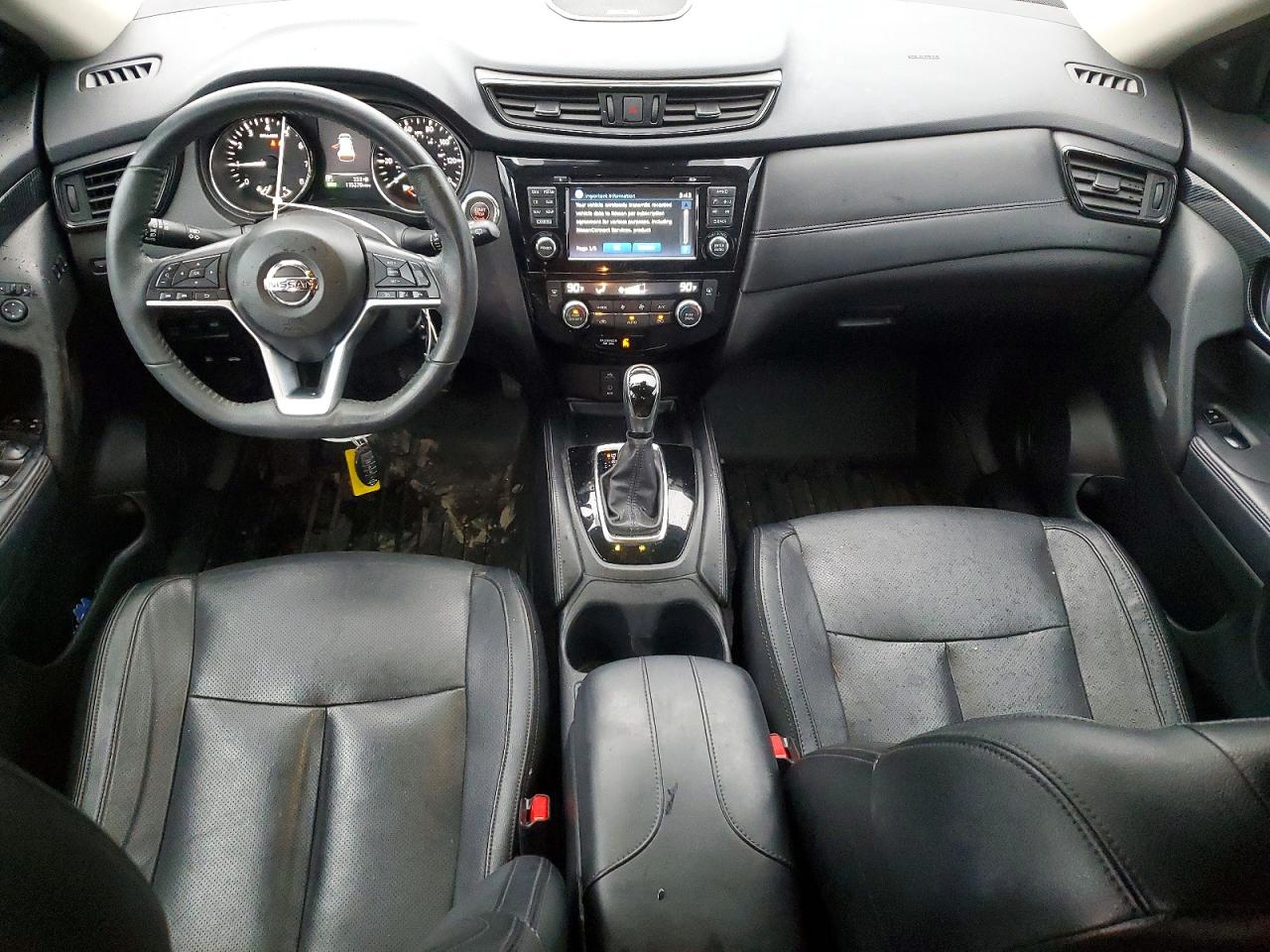 2017 NISSAN ROGUE SV photo 8