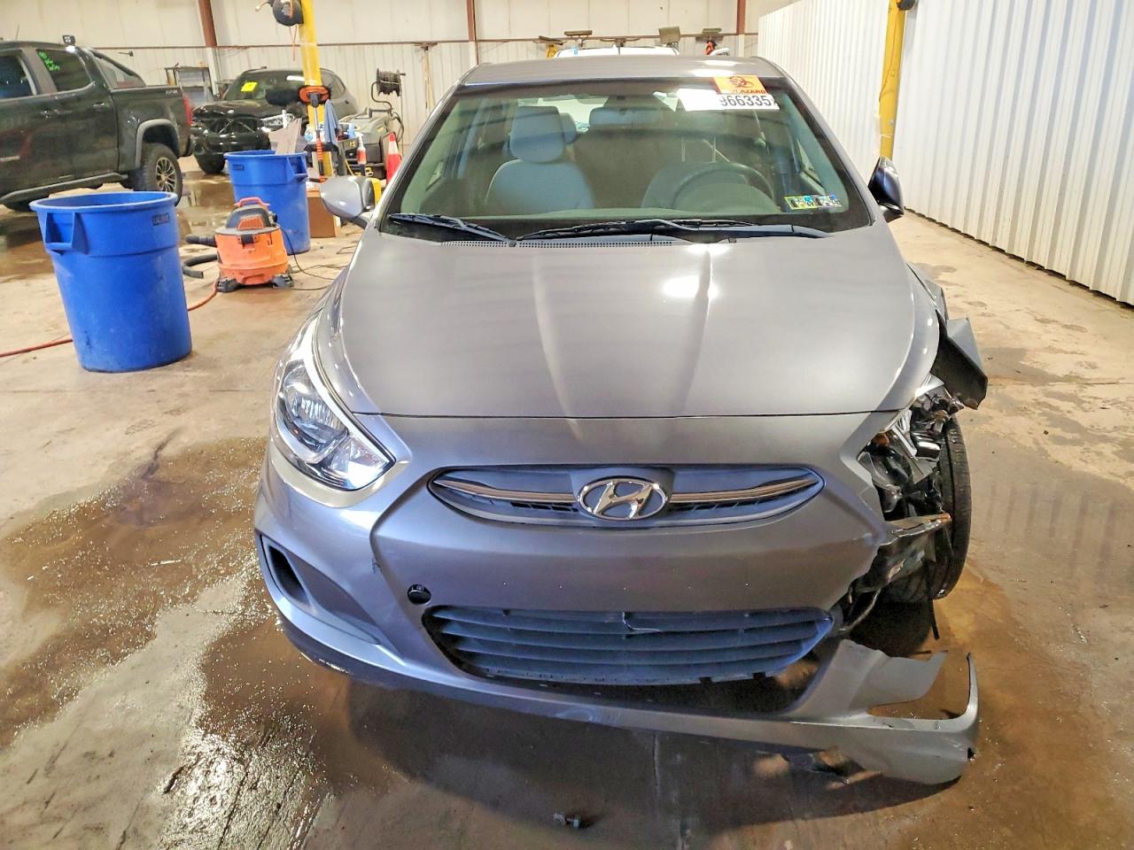 2017 HYUNDAI ACCENT SE photo 9