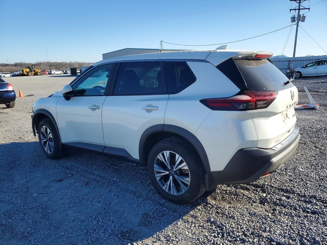 2023 NISSAN ROGUE SV photo 2