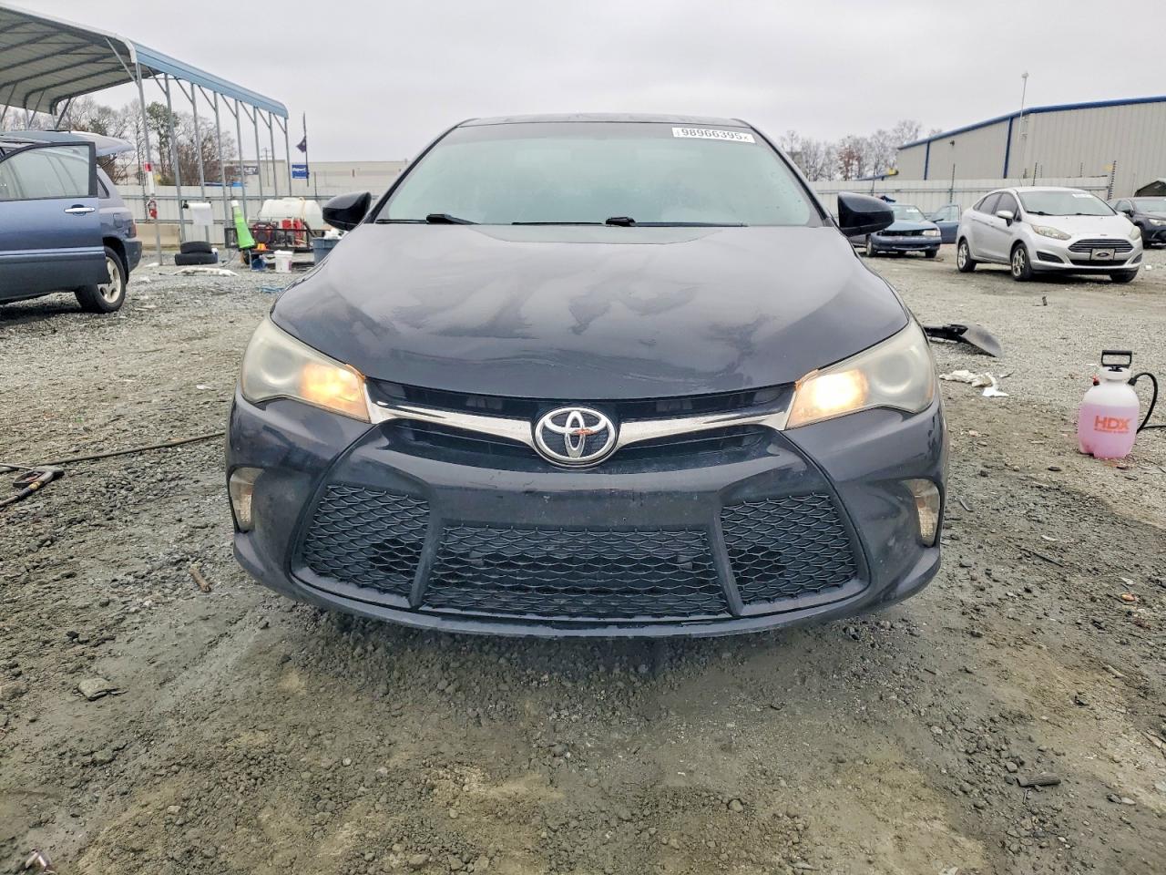 2016 TOYOTA CAMRY LE photo 9