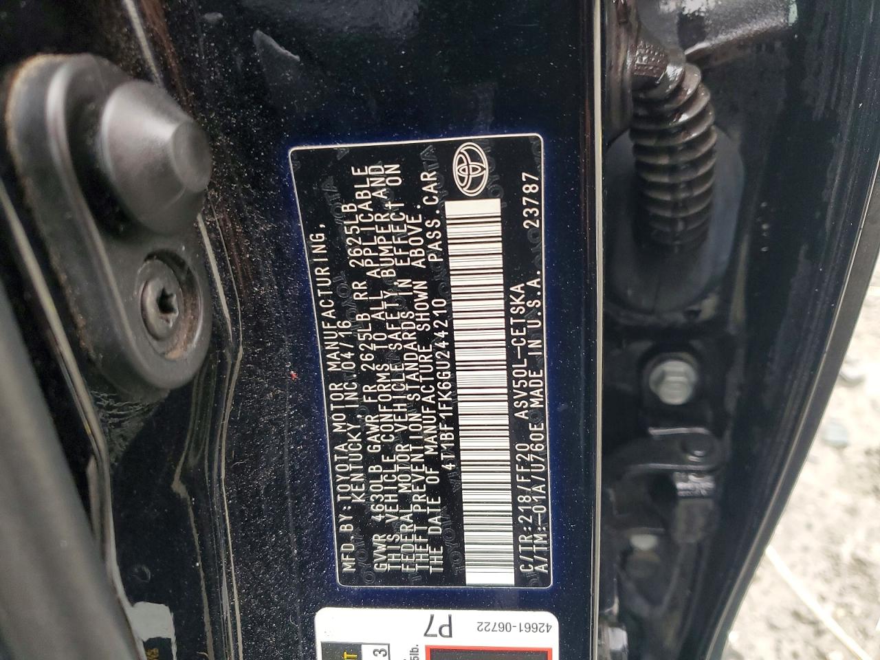 2016 TOYOTA CAMRY LE photo 23