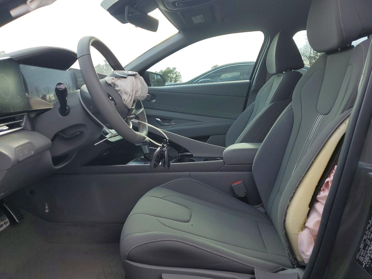 2025 HYUNDAI ELANTRA BLUE photo 7