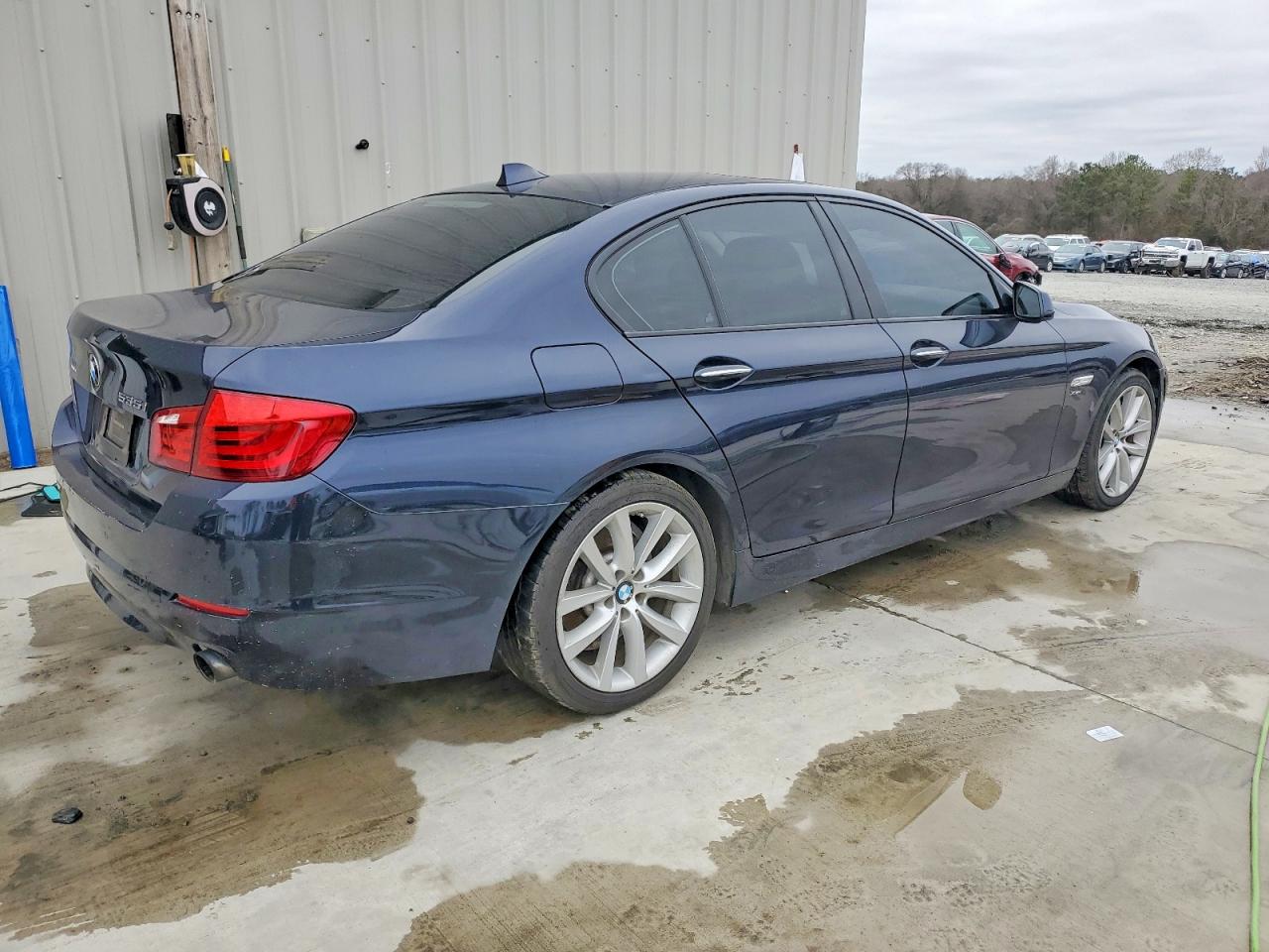 2011 BMW 535 XI photo 3
