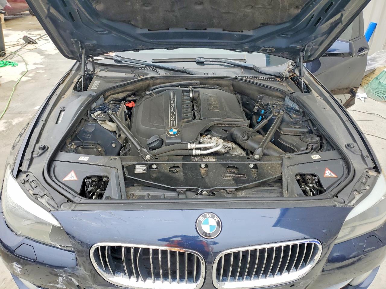 2011 BMW 535 XI photo 11