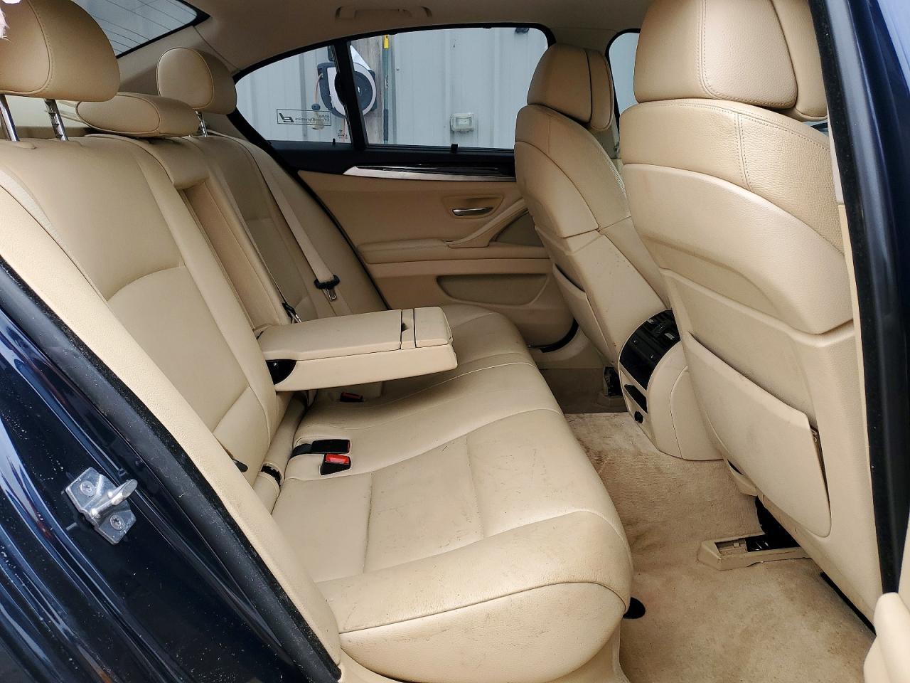 2011 BMW 535 XI photo 10