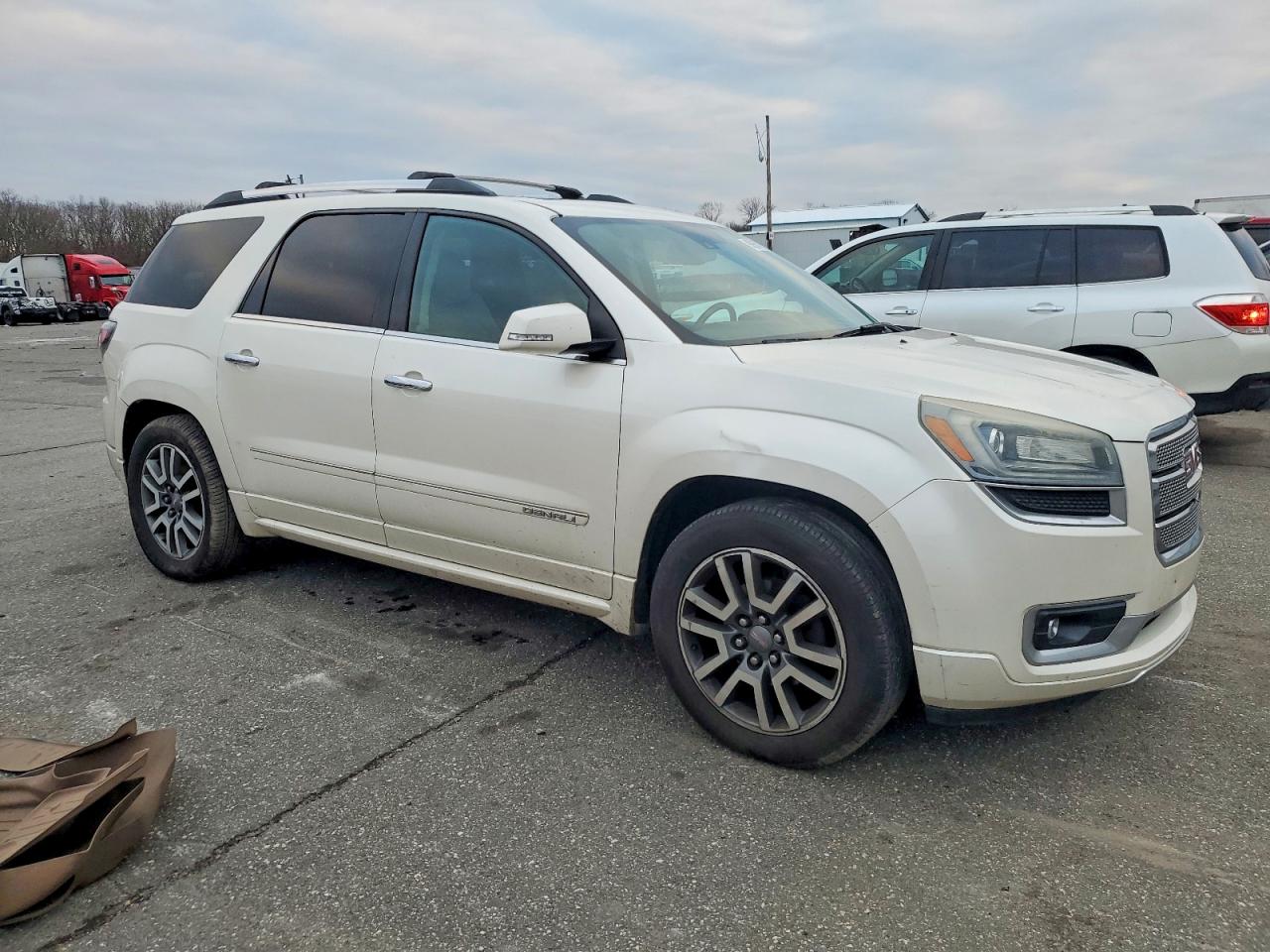 2014 GMC ACADIA DENALI photo 4