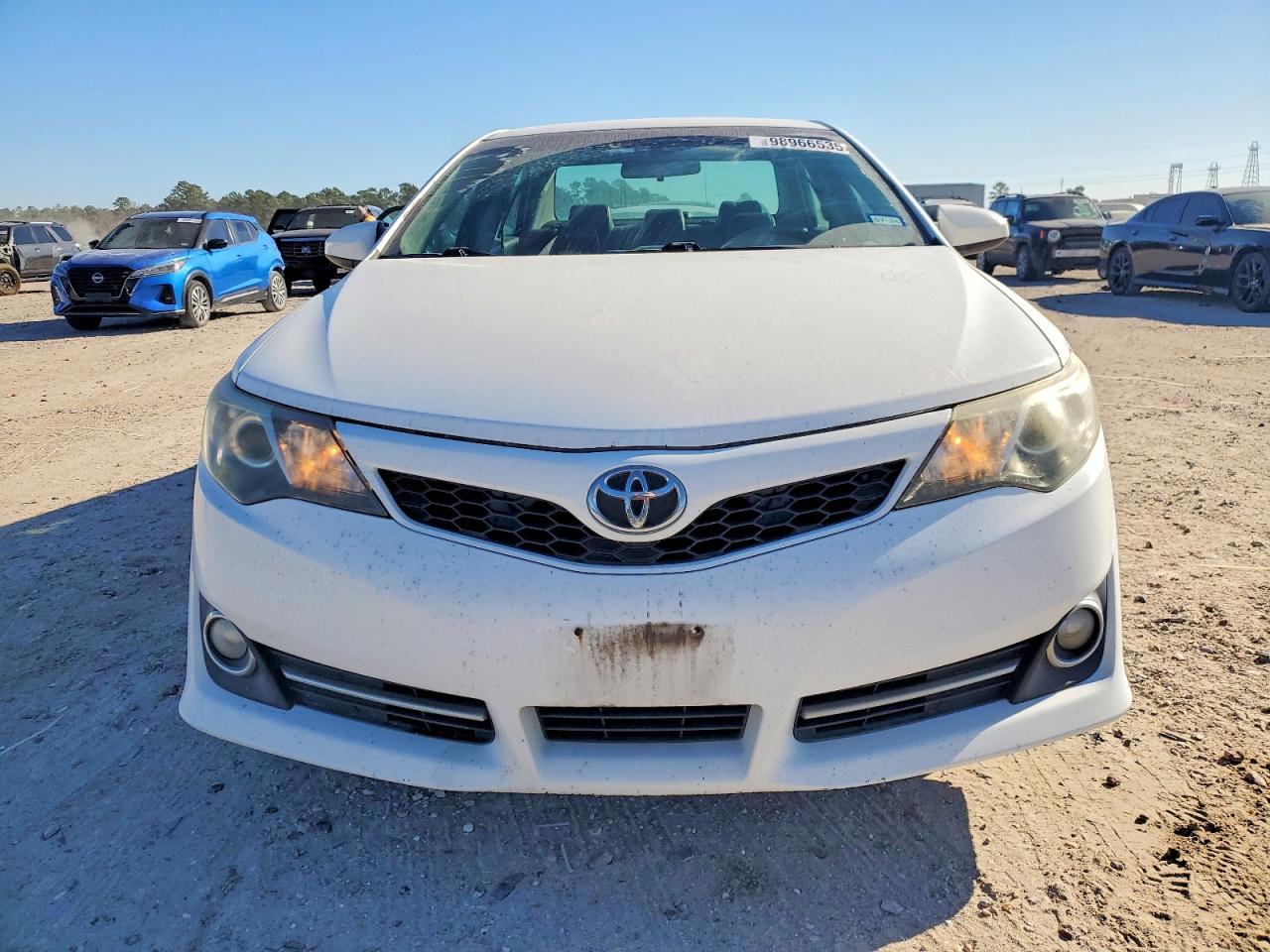 2014 TOYOTA CAMRY L photo 5