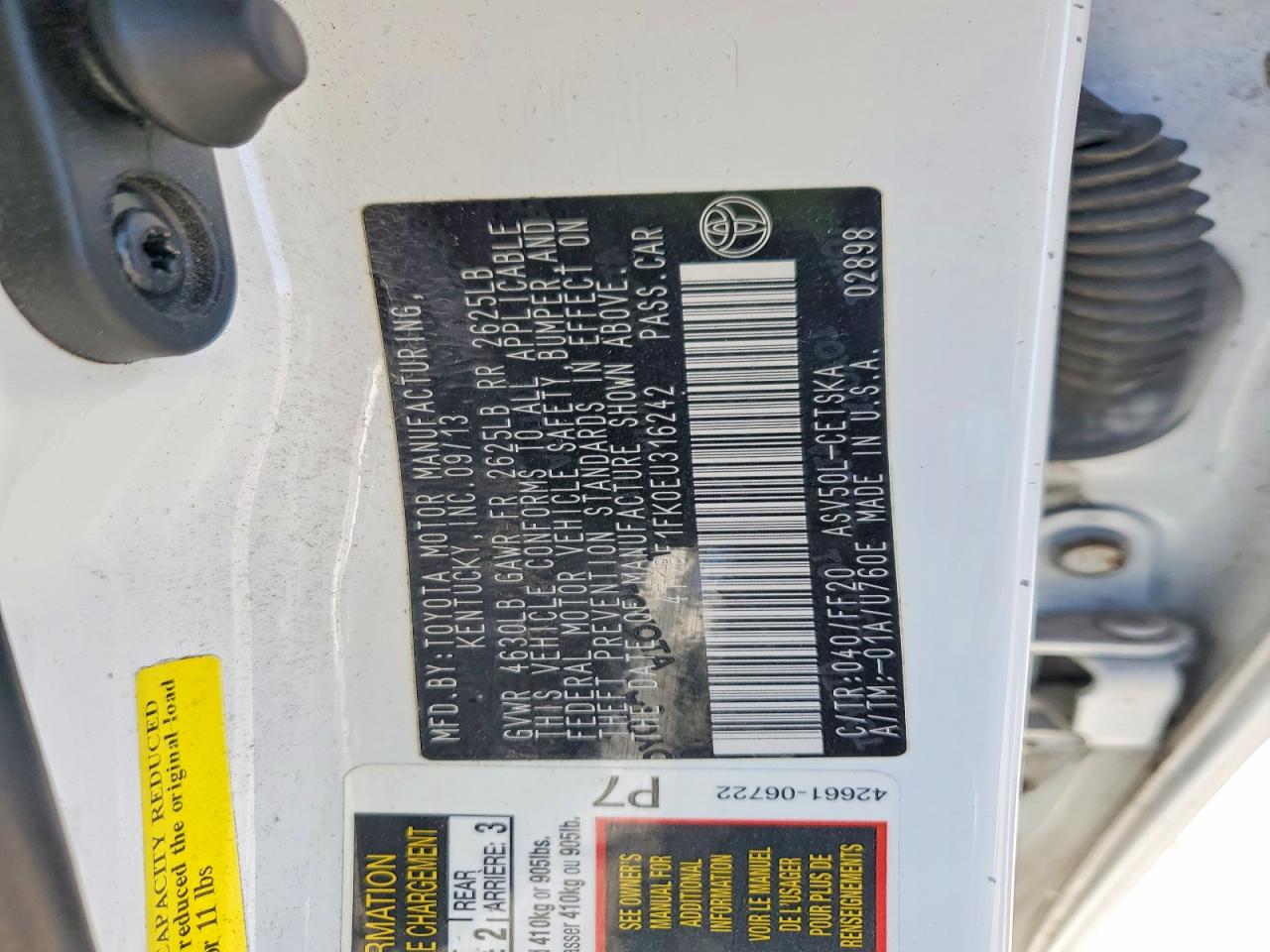 2014 TOYOTA CAMRY L photo 12
