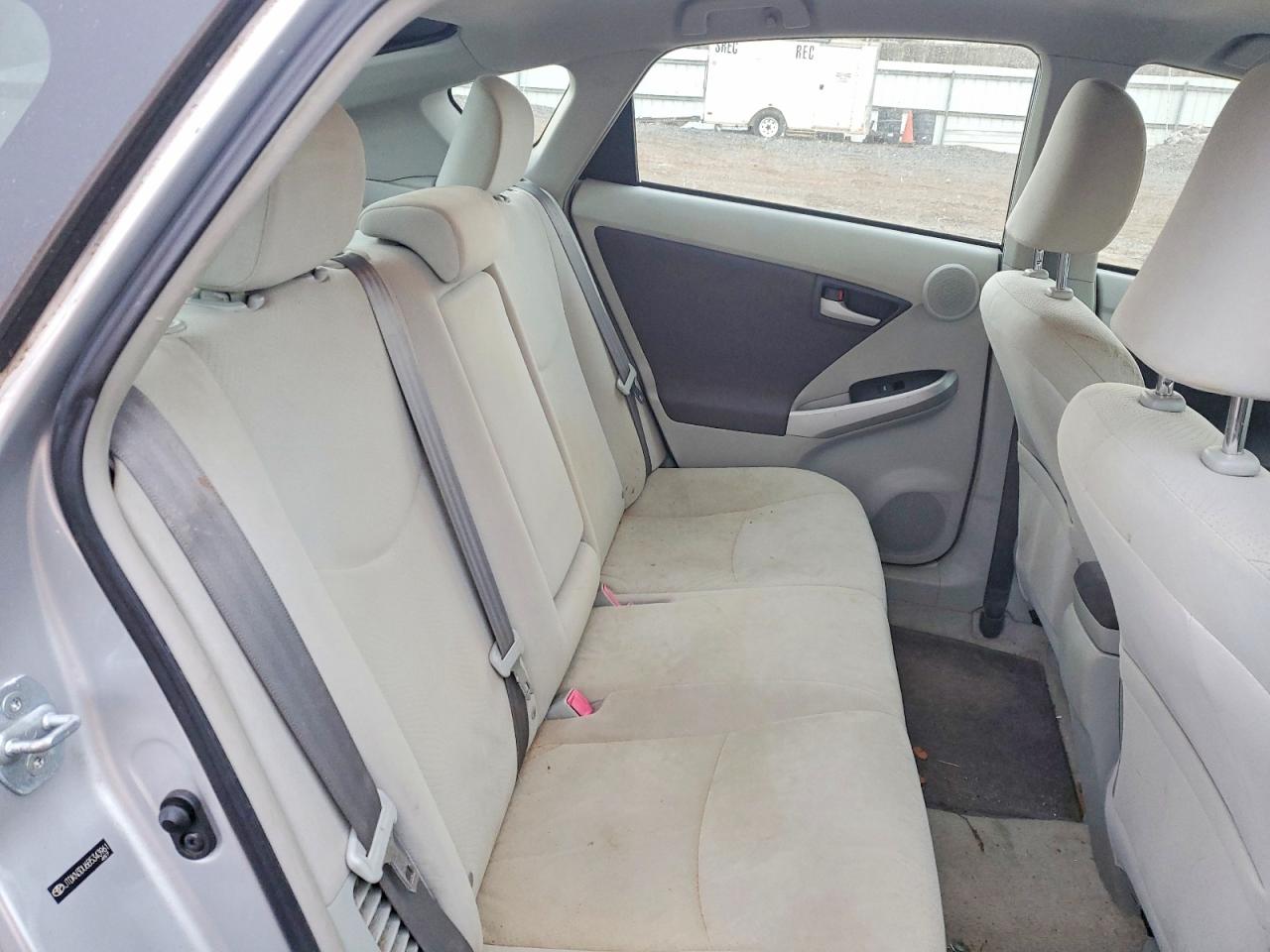 2011 TOYOTA PRIUS photo 10