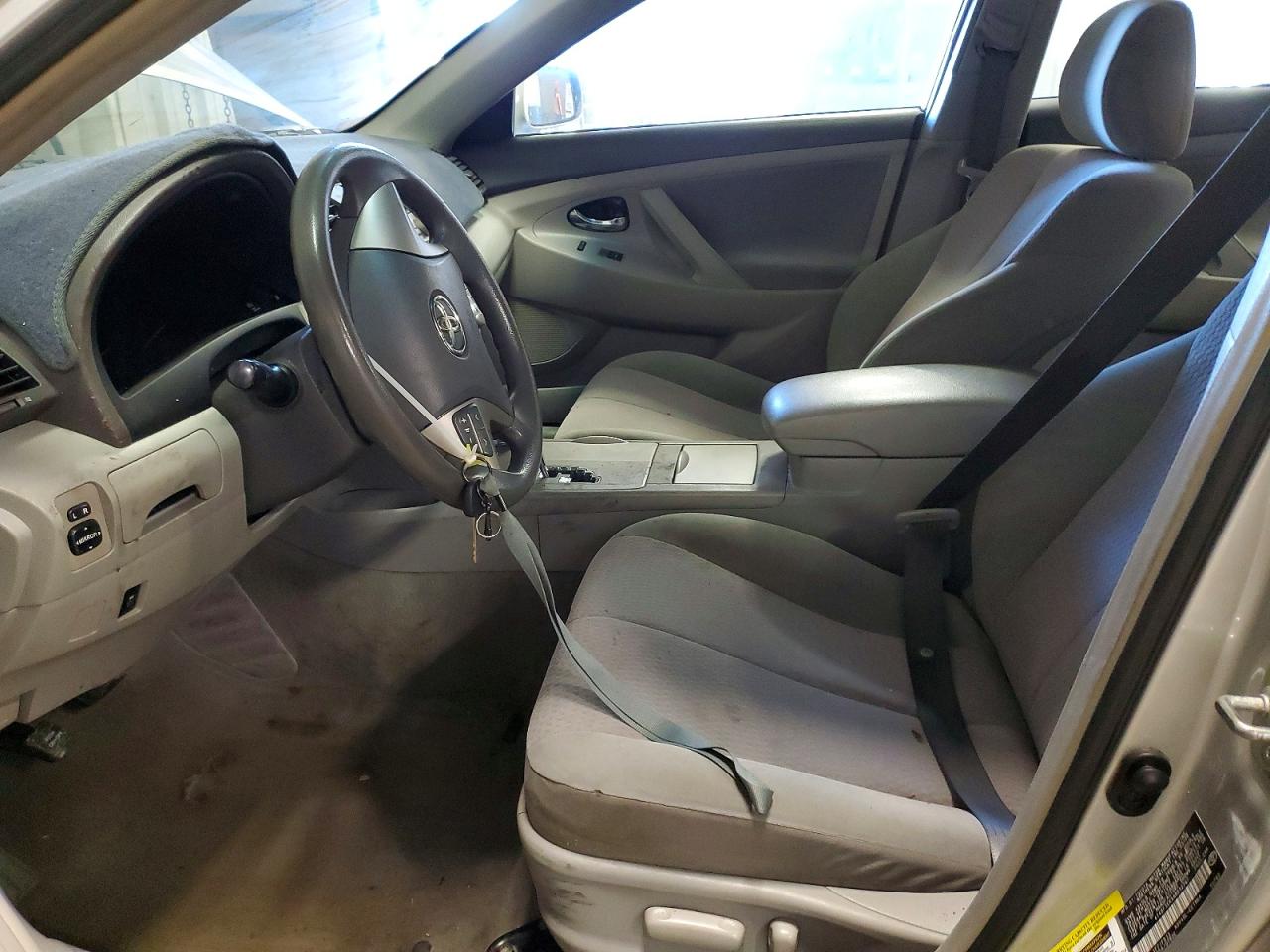 2010 TOYOTA CAMRY BASE photo 13