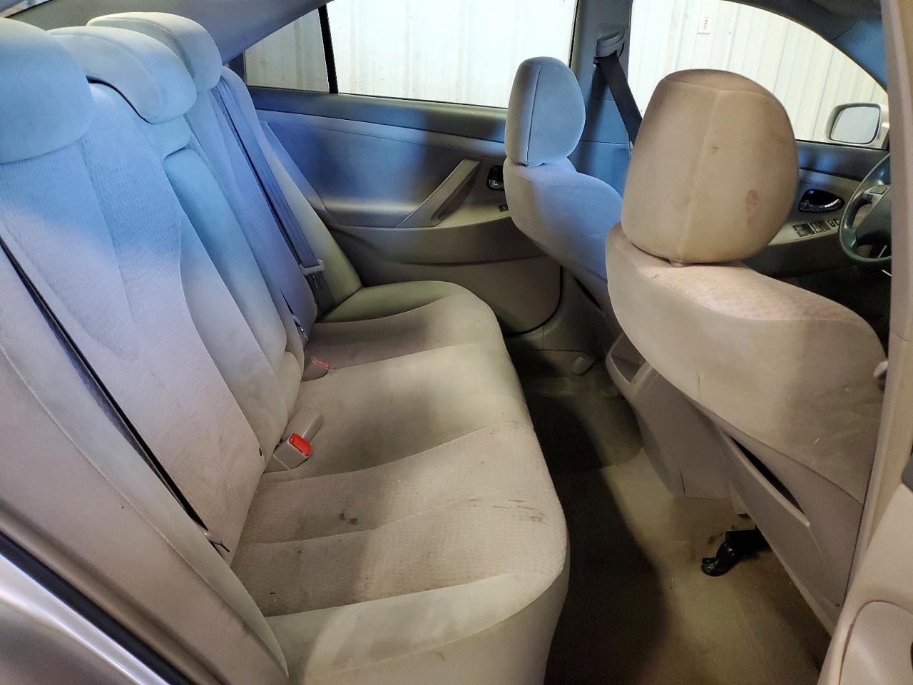 2010 TOYOTA CAMRY BASE photo 19