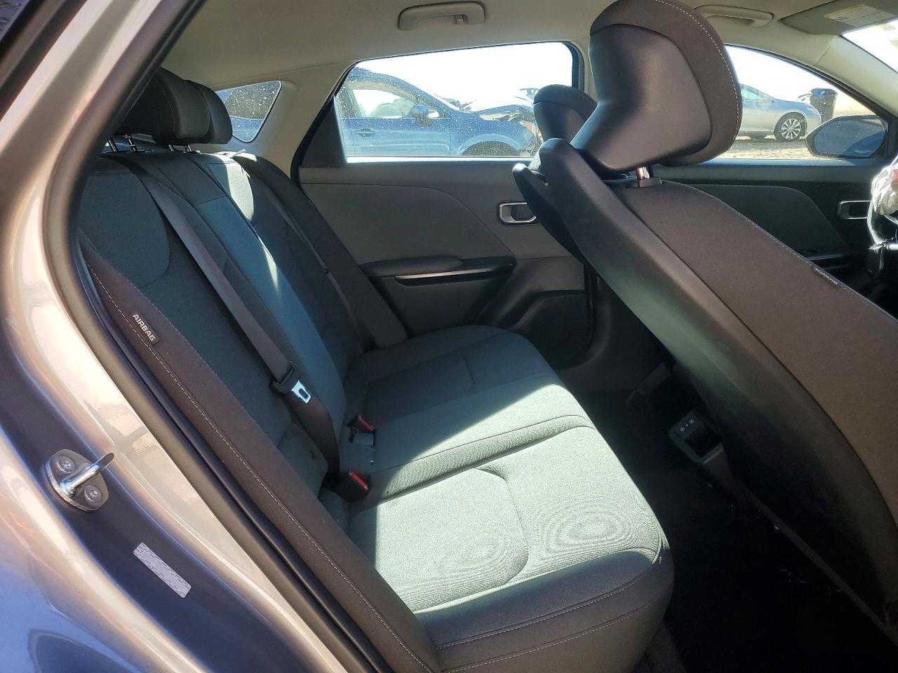 2025 KIA K4 LX photo 10