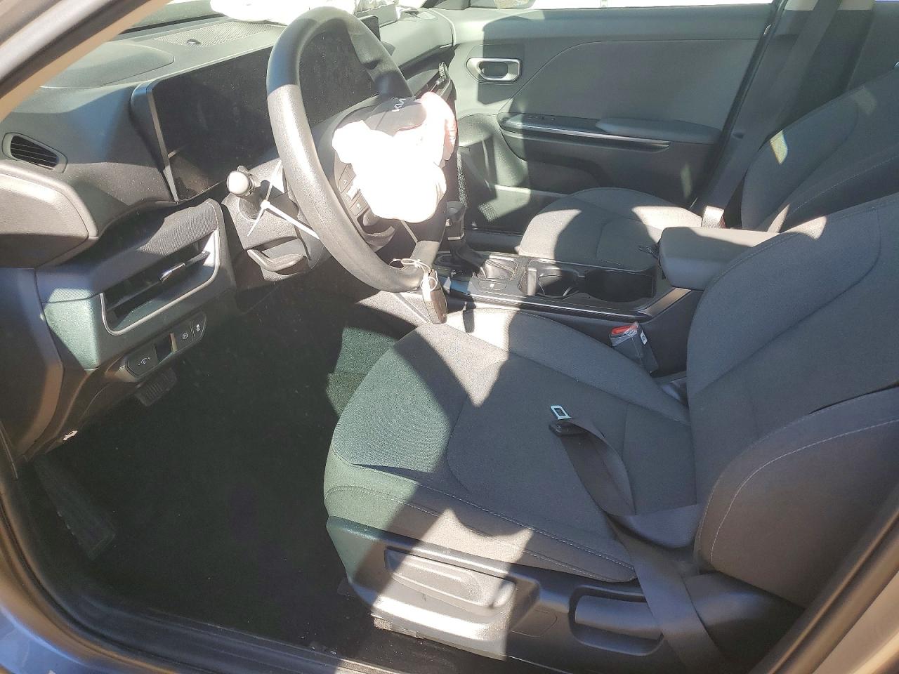 2025 KIA K4 LX photo 7
