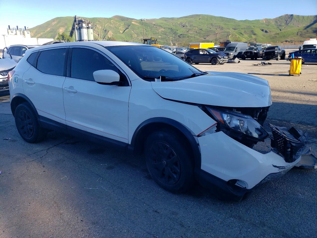 2019 NISSAN ROGUE SPORT S photo 4