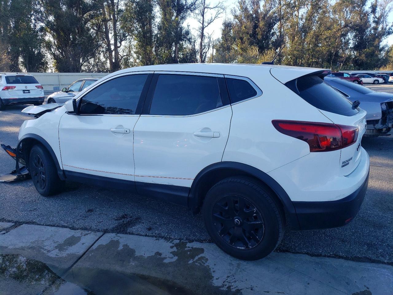 2019 NISSAN ROGUE SPORT S photo 2