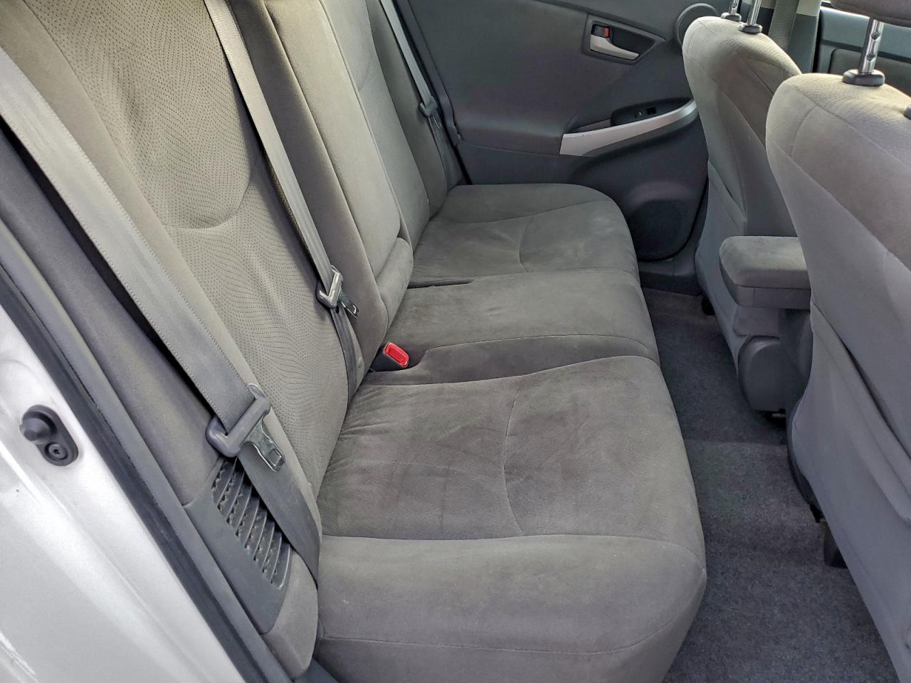 2011 TOYOTA PRIUS photo 10