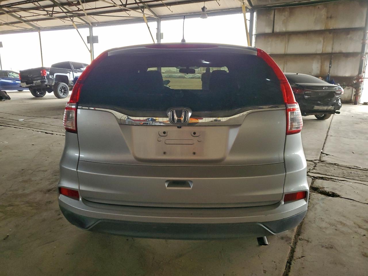 2016 HONDA CR-V LX photo 16