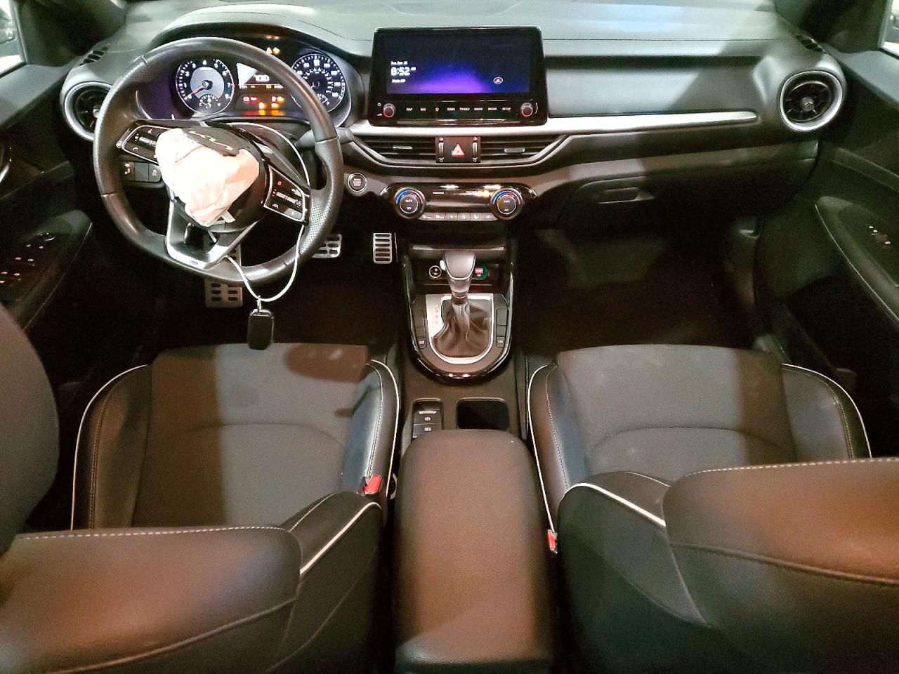 2024 KIA FORTE GT LINE photo 22