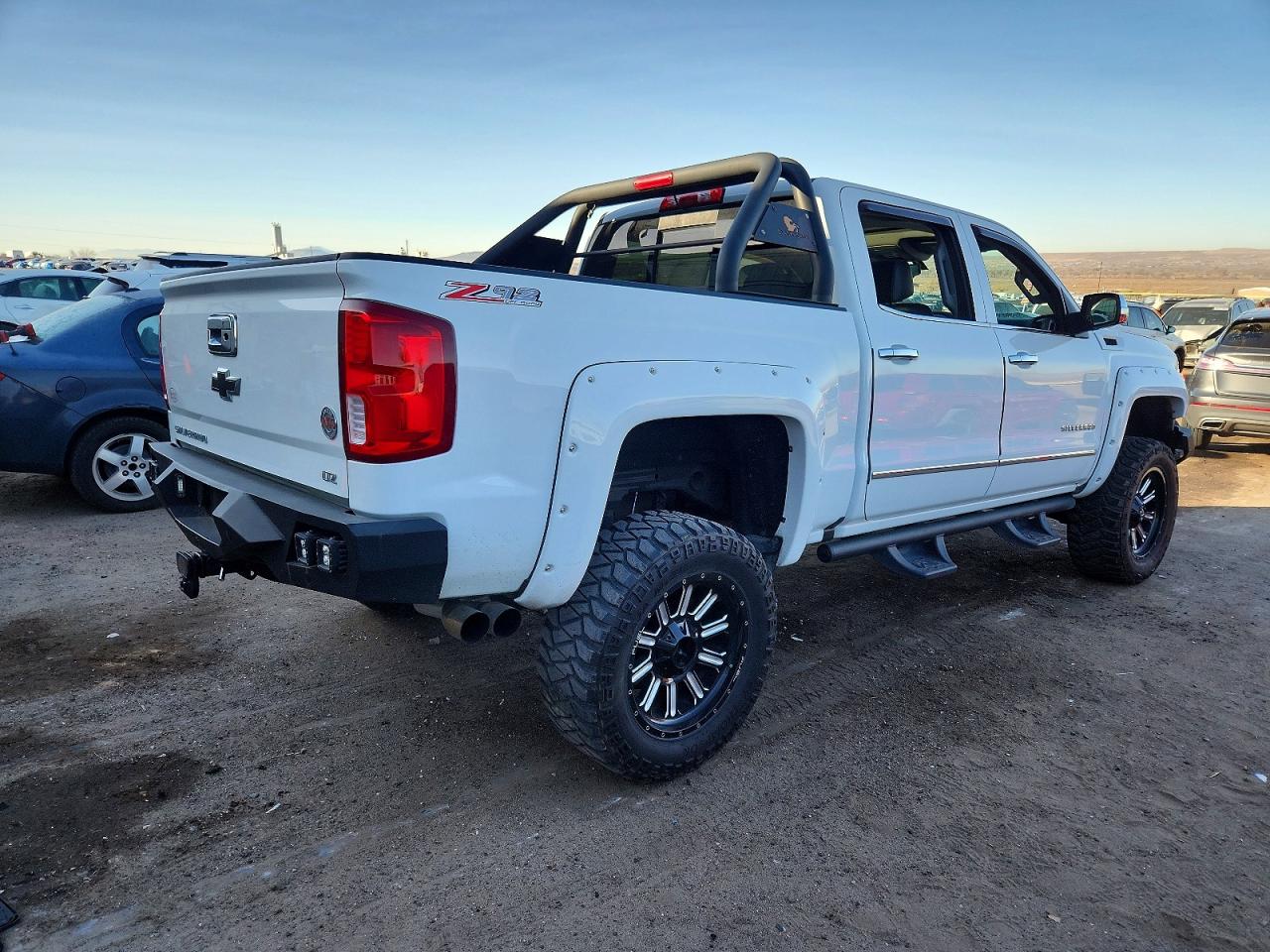 2018 CHEVROLET SILVERADO K1500 LTZ photo 3