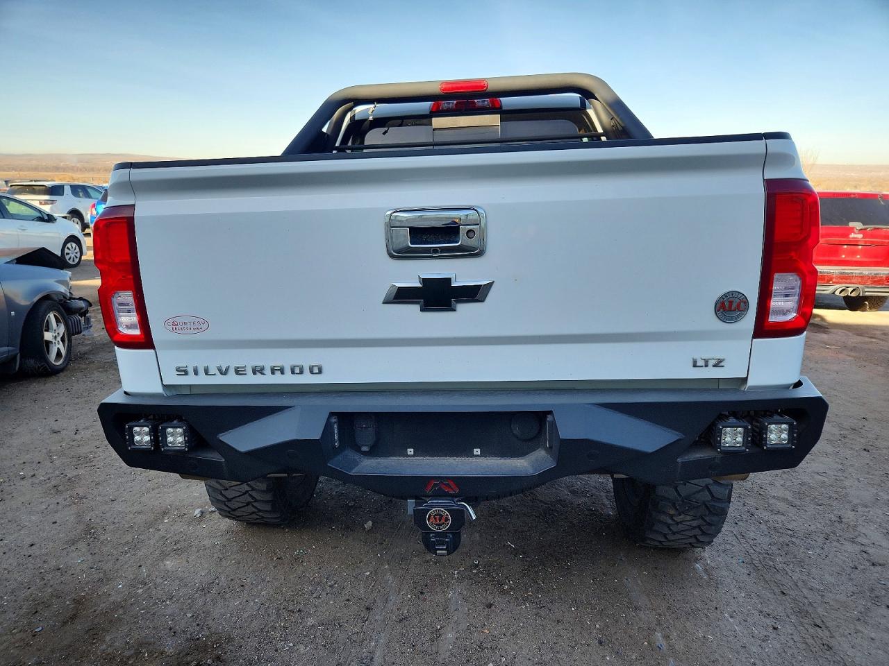 2018 CHEVROLET SILVERADO K1500 LTZ photo 6
