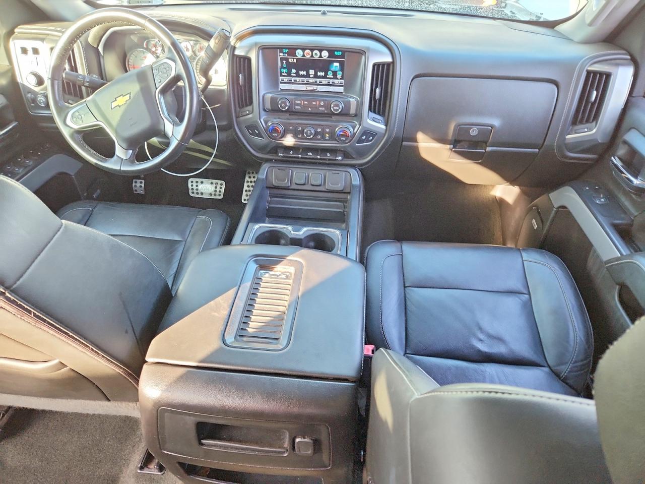 2018 CHEVROLET SILVERADO K1500 LTZ photo 8