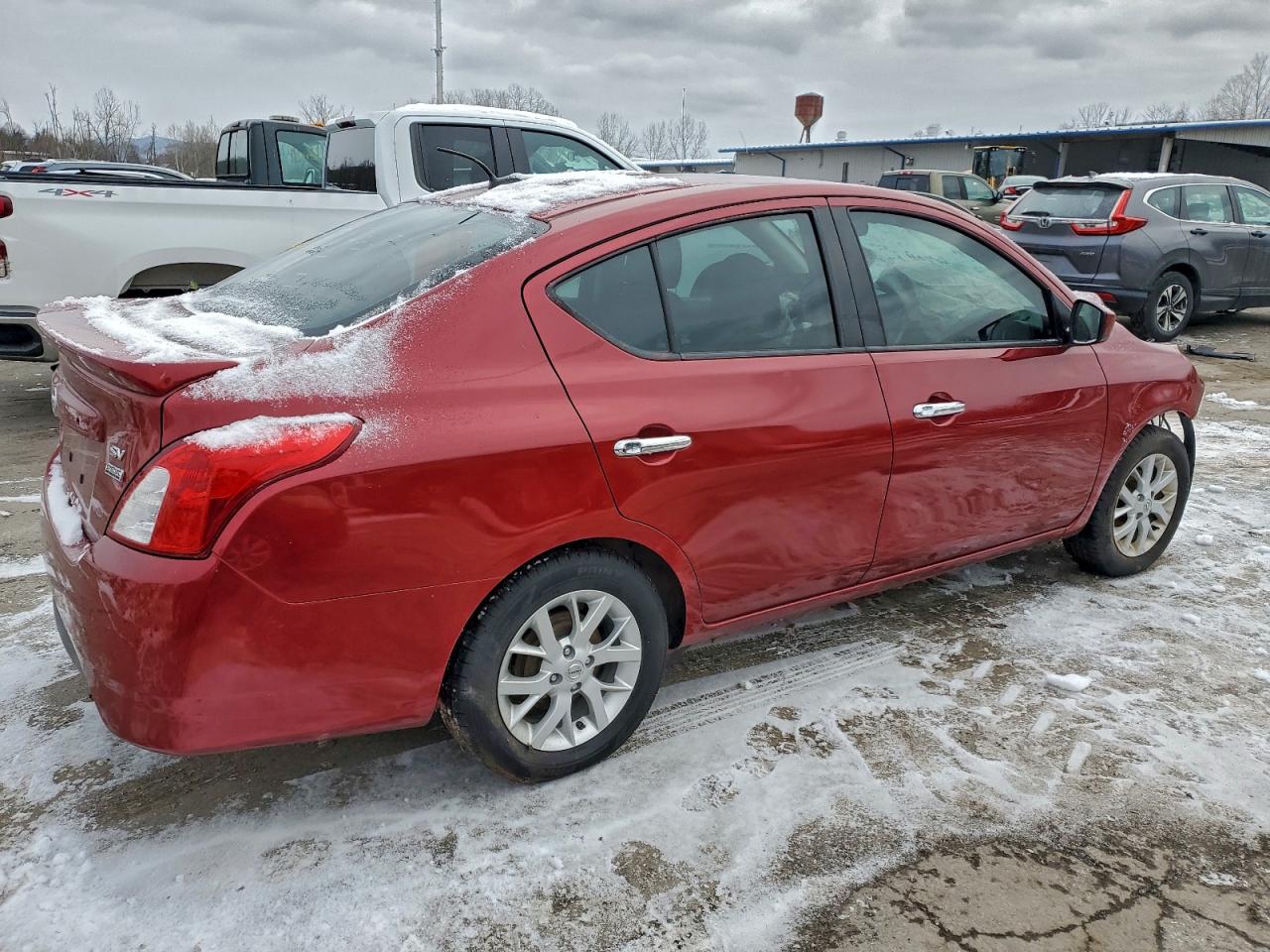 2018 NISSAN VERSA S photo 3