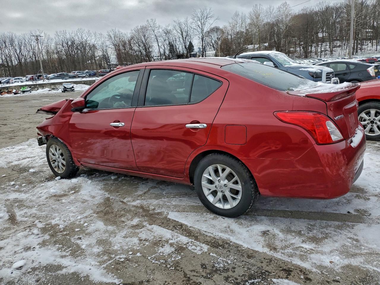 2018 NISSAN VERSA S photo 2
