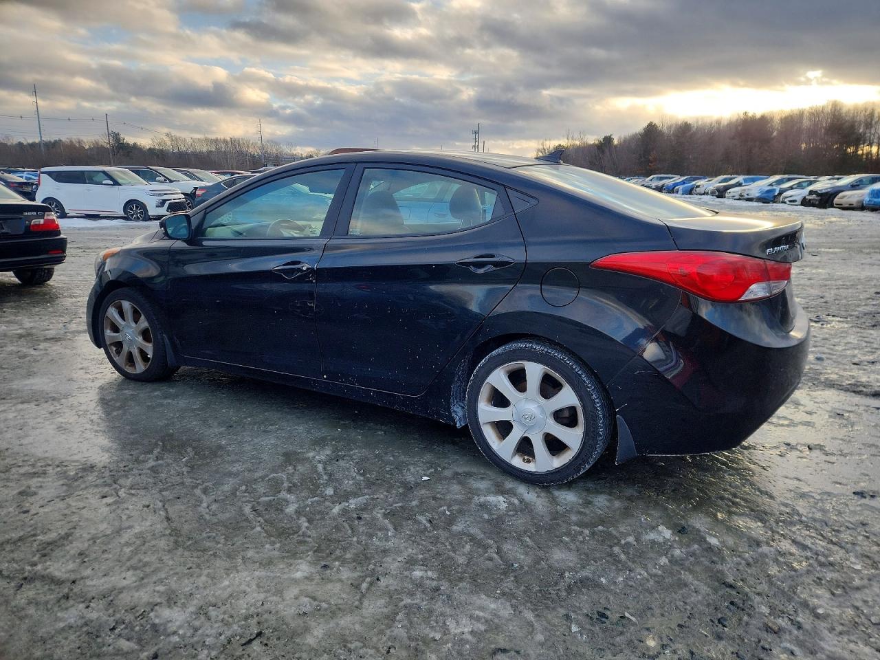 2013 HYUNDAI ELANTRA GLS photo 3
