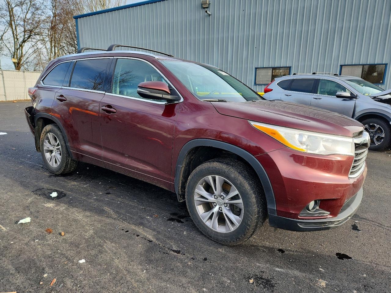 2014 TOYOTA HIGHLANDER XLE photo 4
