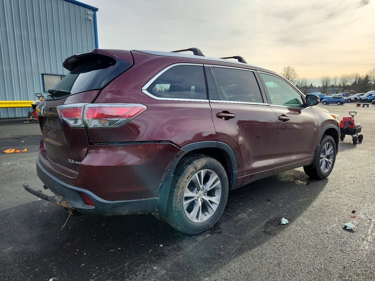 2014 TOYOTA HIGHLANDER XLE photo 3