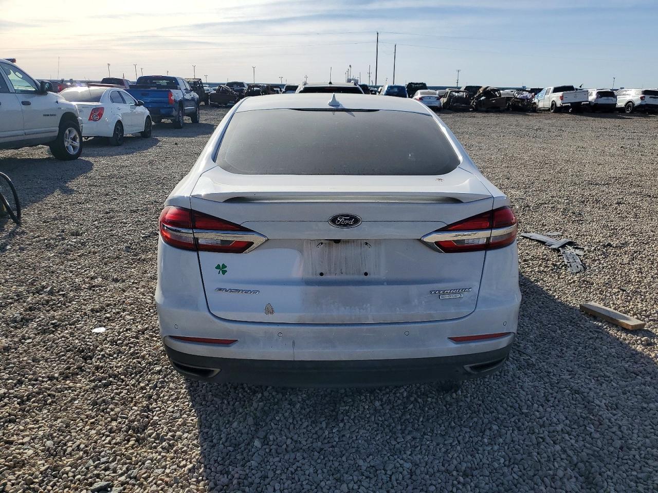 2019 FORD FUSION TITANIUM photo 6