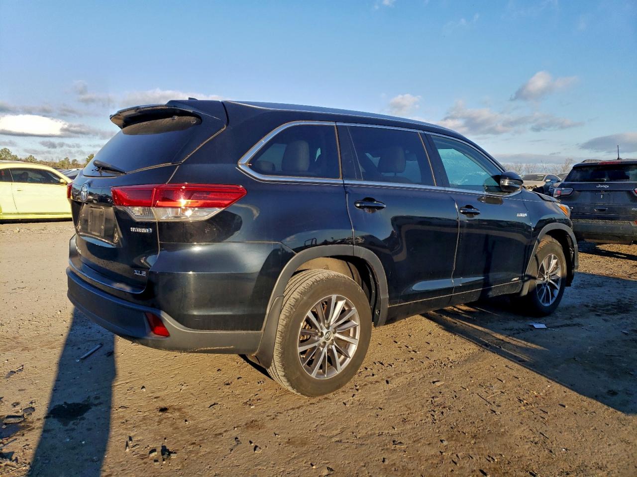 2017 TOYOTA HIGHLANDER HYBRID photo 7