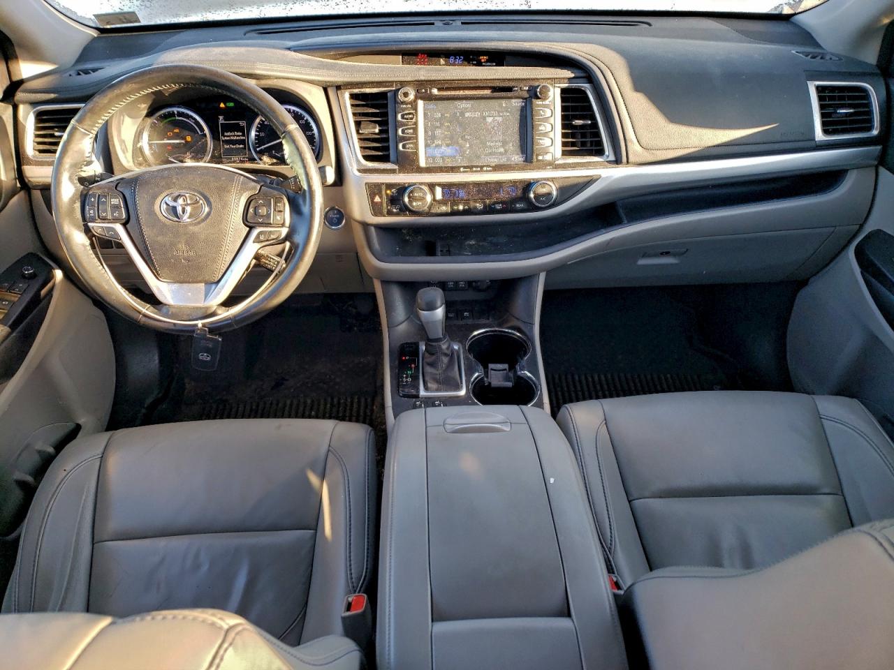 2017 TOYOTA HIGHLANDER HYBRID photo 22