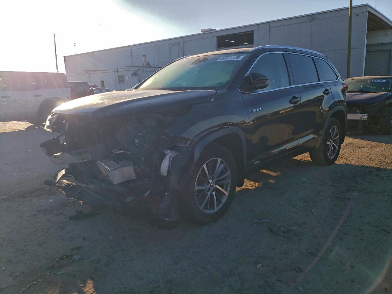 2017 TOYOTA HIGHLANDER
