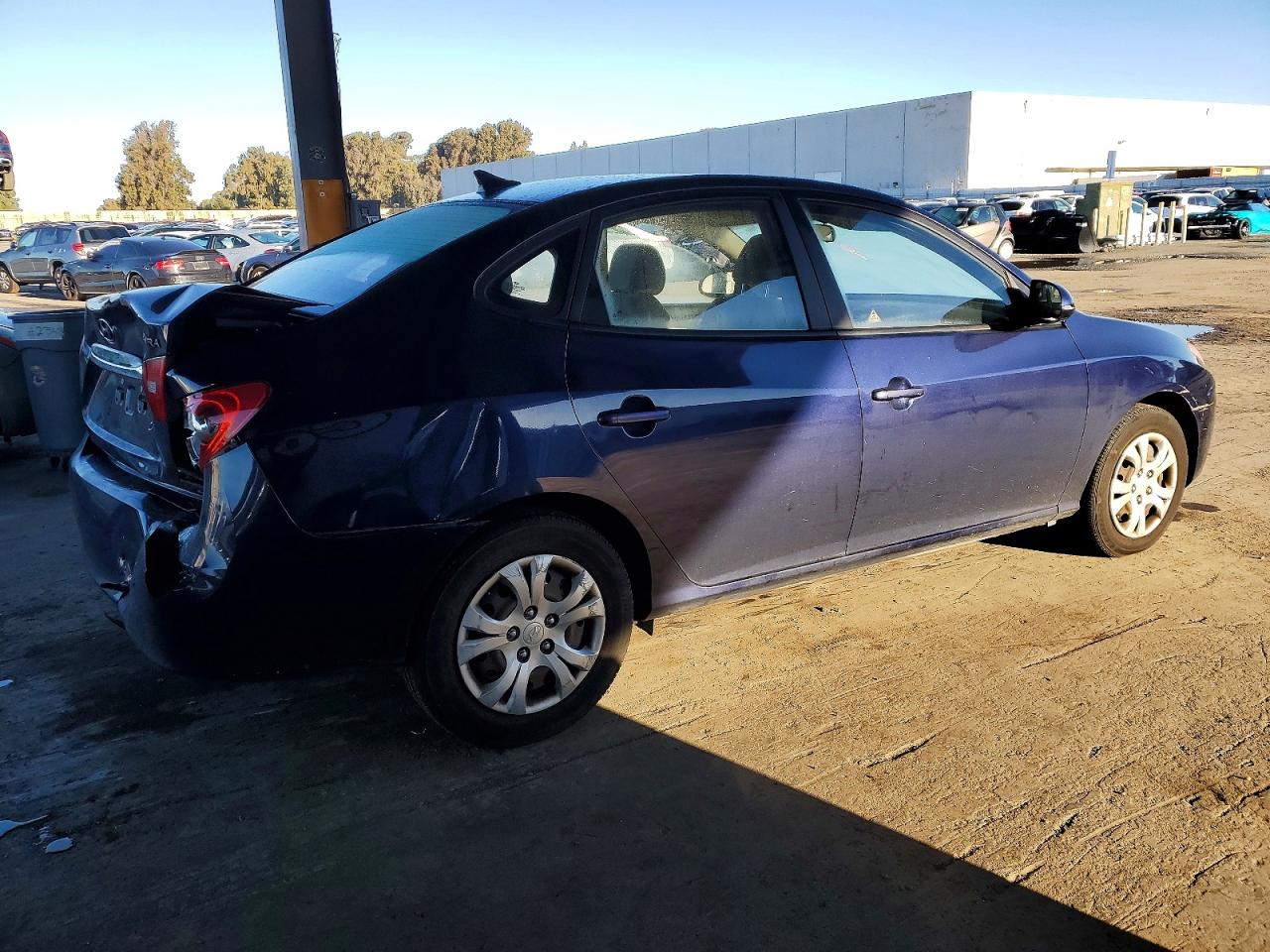 2010 HYUNDAI ELANTRA BLUE photo 3