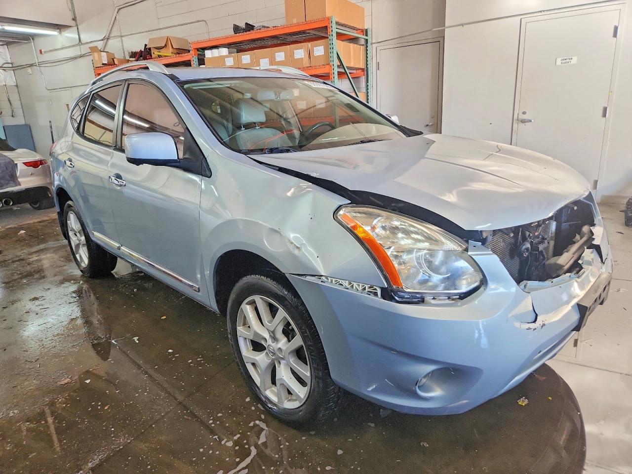 2013 NISSAN ROGUE S photo 4