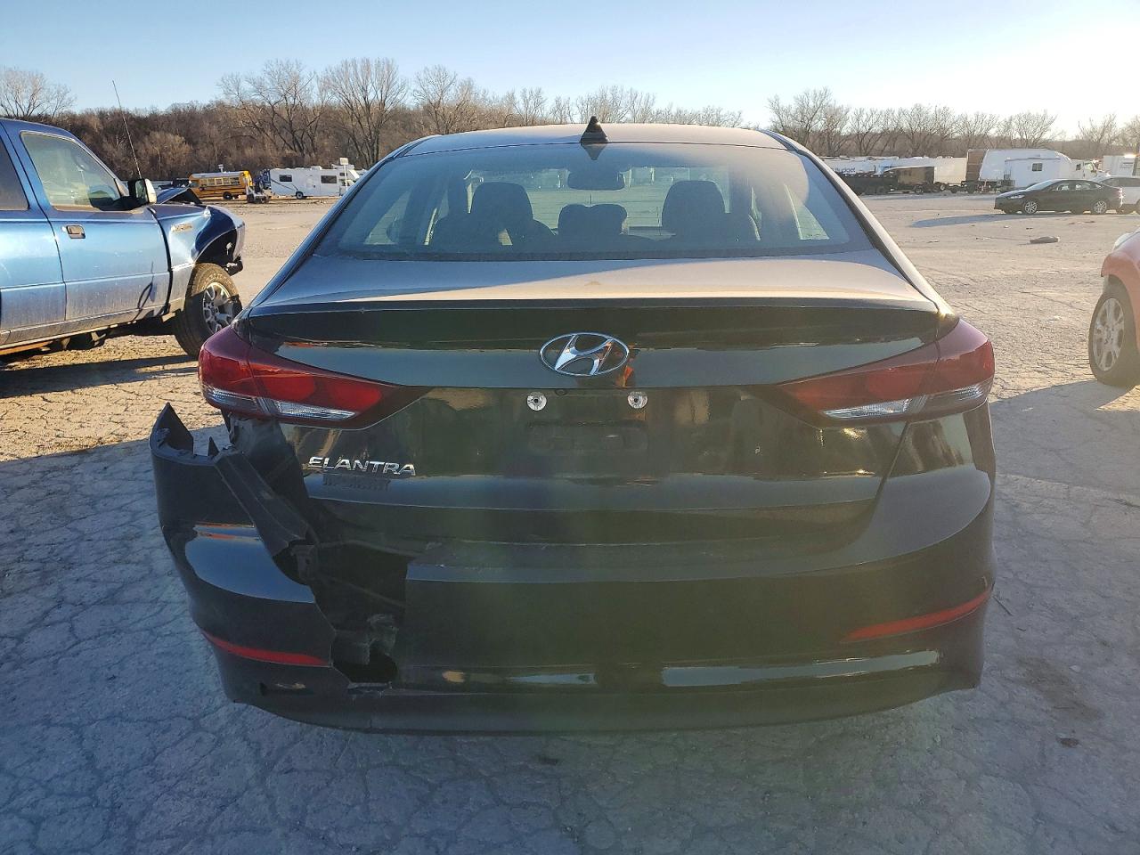 2018 HYUNDAI ELANTRA SEL photo 6