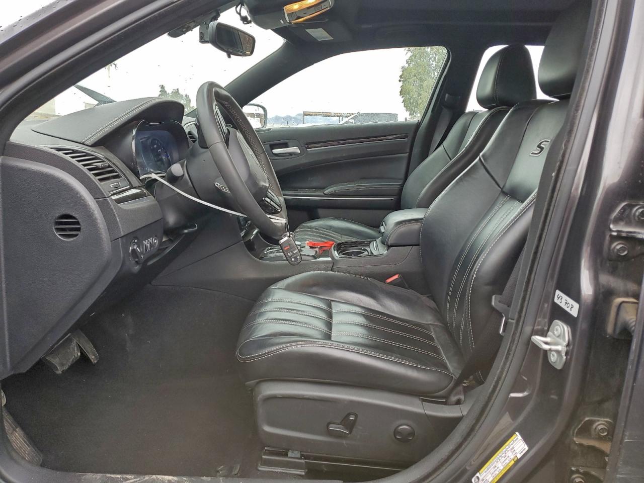 2023 CHRYSLER 300 S photo 7