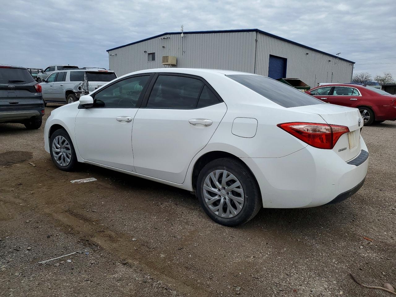 2017 TOYOTA COROLLA L photo 3
