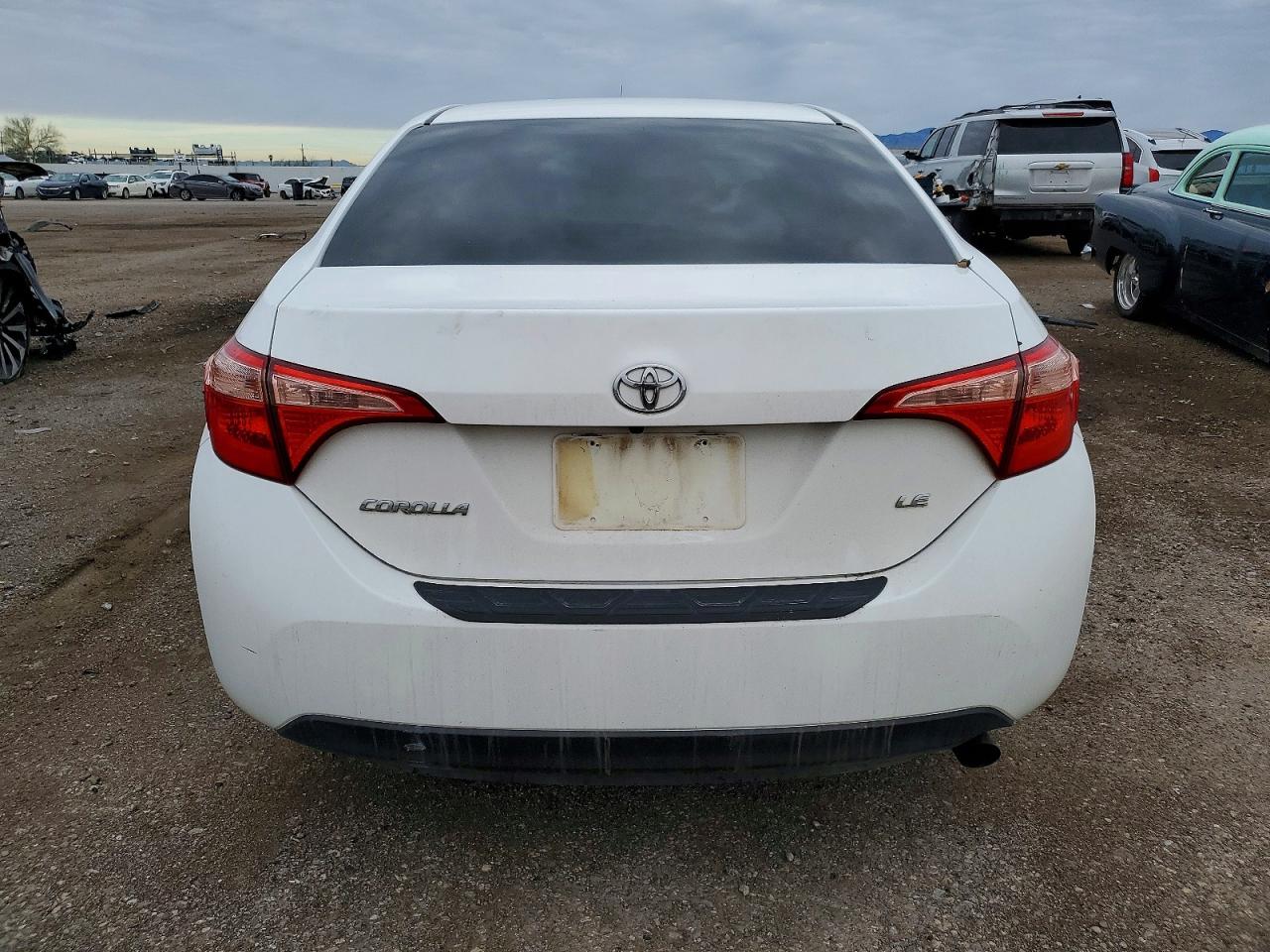 2017 TOYOTA COROLLA L photo 11