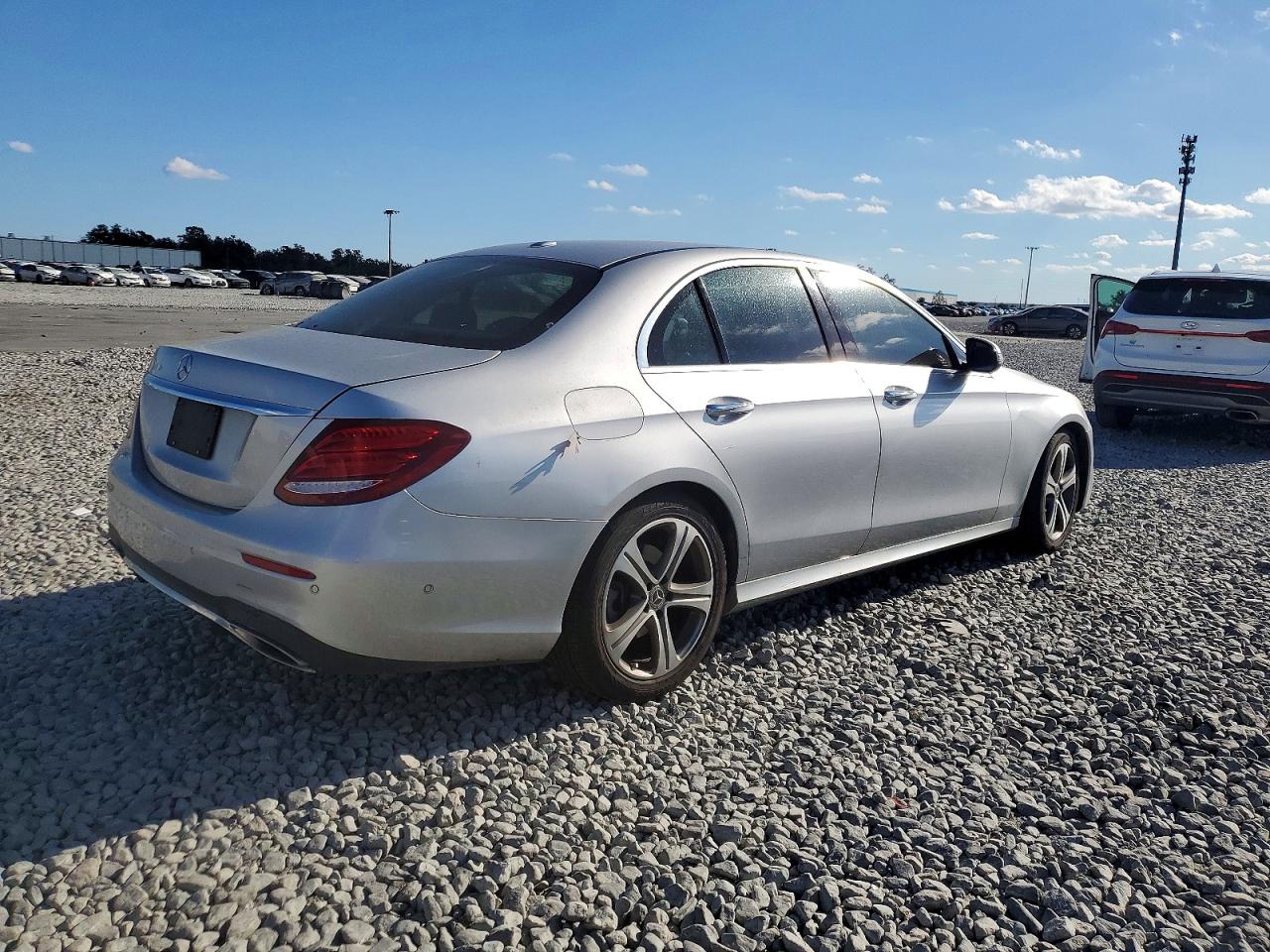 2018 MERCEDES-BENZ E 300 photo 5