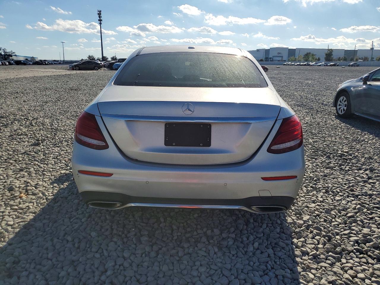 2018 MERCEDES-BENZ E 300 photo 11