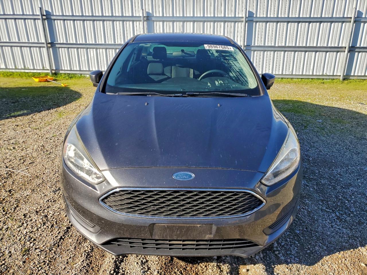 2017 FORD FOCUS SE photo 5